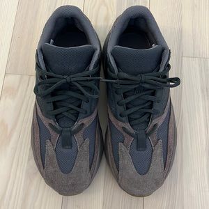 Yeezy - men’s 9.5